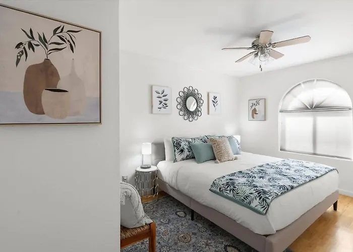 Holiday home Bliss By The Phoenix