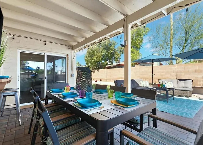 Bliss By The Holiday home Phoenix